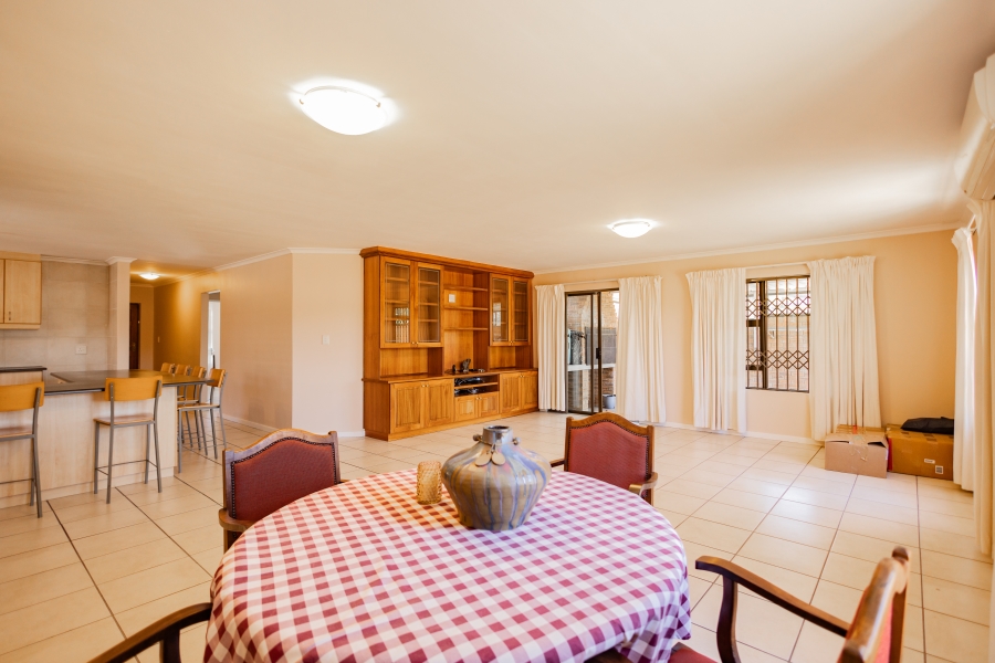 3 Bedroom Property for Sale in Tara Western Cape